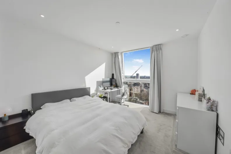 Wandsworth Road, Nine Elms, SW8, photo 5