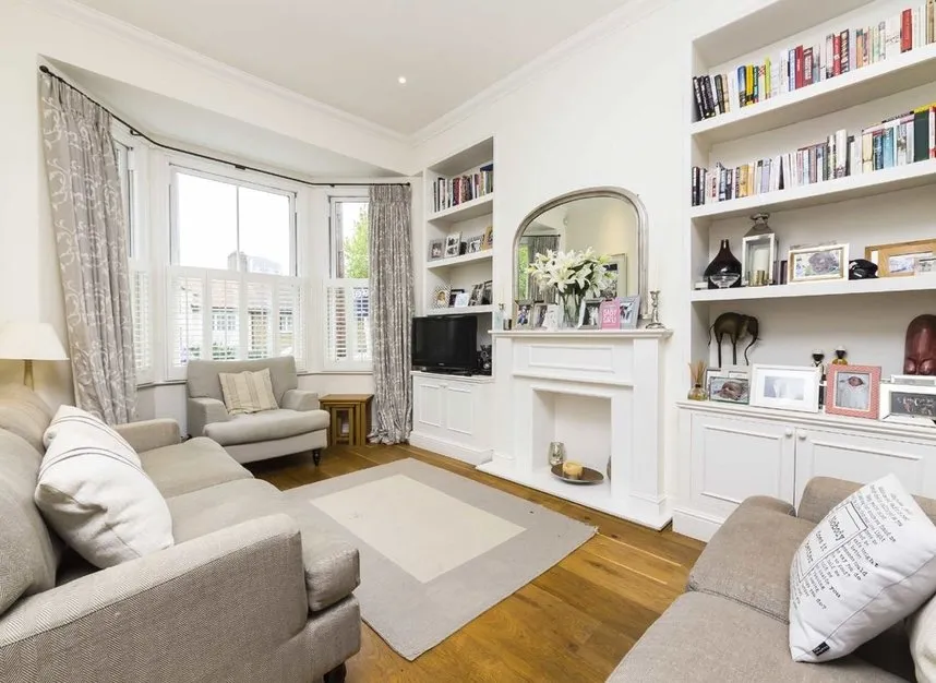 Merton Road, Putney, SW18, photo 2