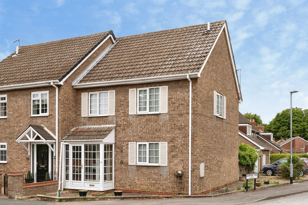3 bed house for sale — Church Street, North Cave, BROUGH