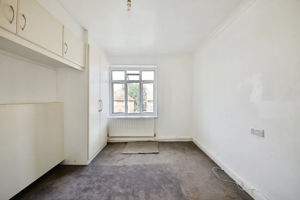 Leyburn Road, Romford, RM3, photo 12