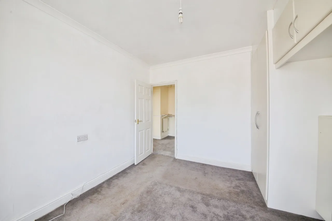 Leyburn Road, Romford, RM3, photo 11