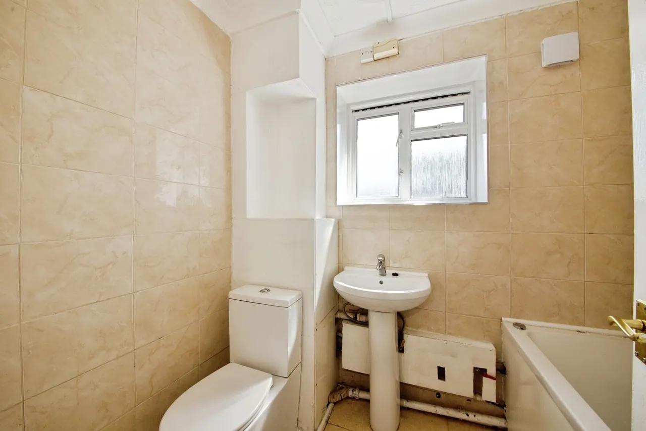 Leyburn Road, Romford, RM3, photo 4