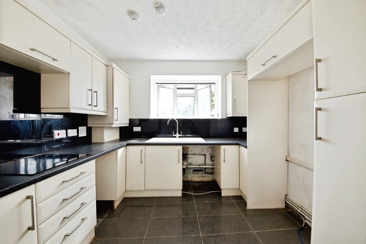 Leyburn Road, Romford, RM3, photo 3