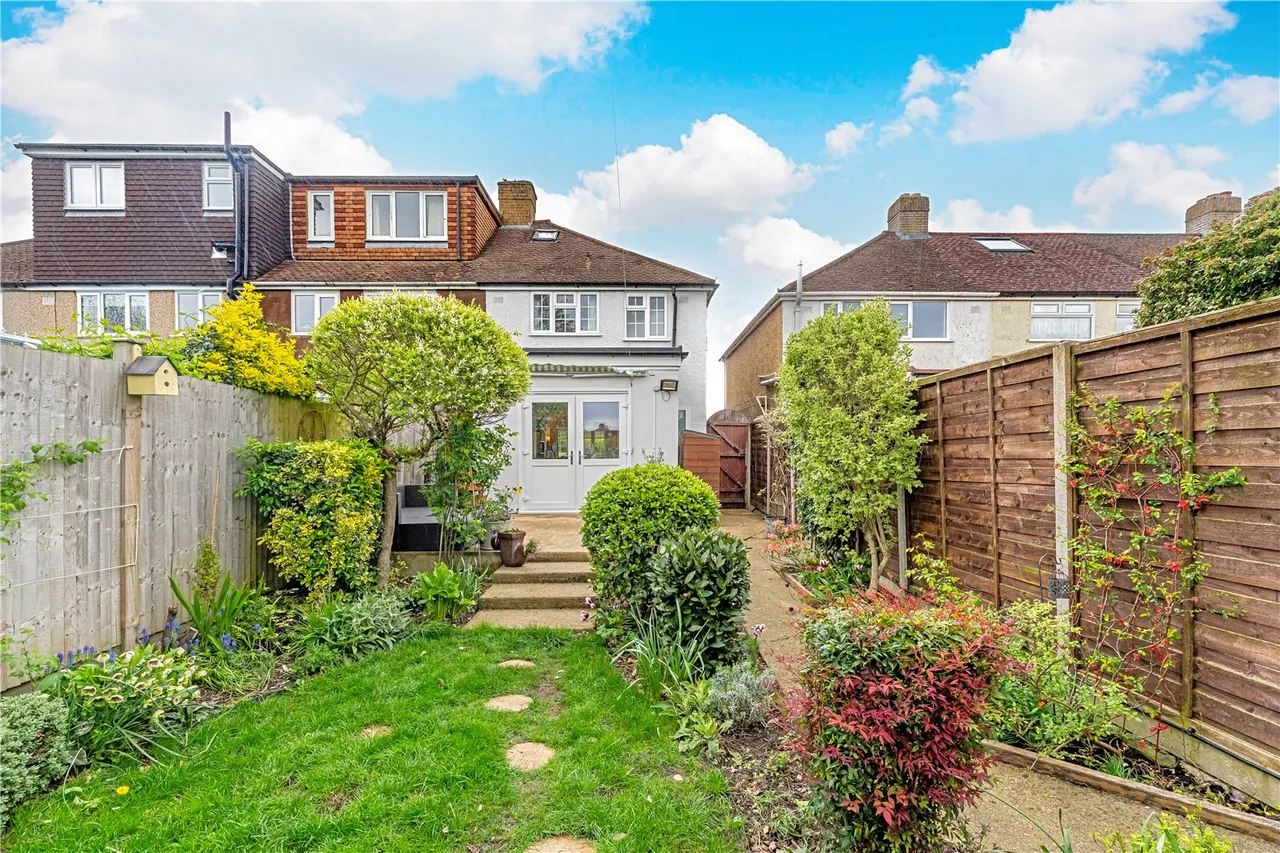 Hampton Lane, Hanworth, TW13 6PD, photo 10
