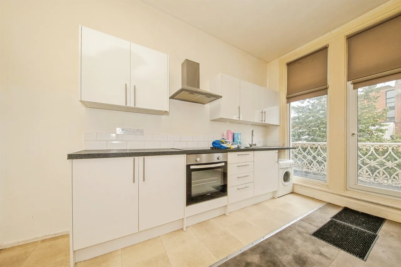 West Avenue, Clacton-On-Sea, CO15, photo 4