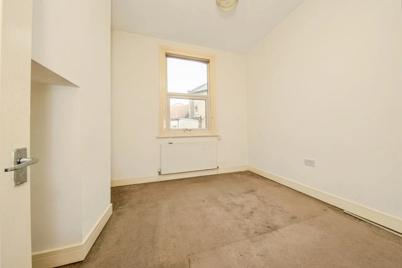 West Avenue, Clacton-On-Sea, CO15, photo 6