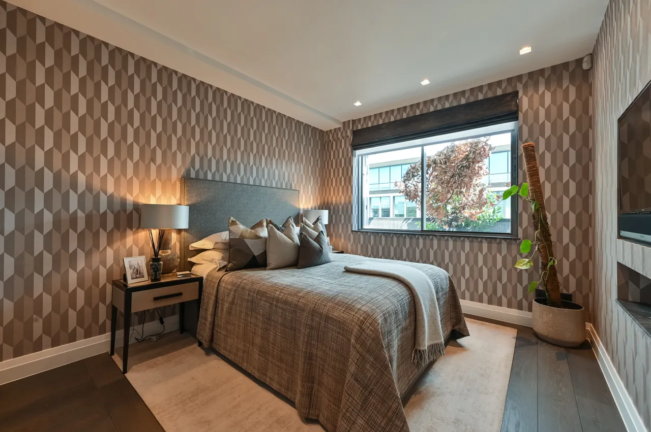 62 Fitzhardinge House, 12-14 Portman Square, London, photo 7