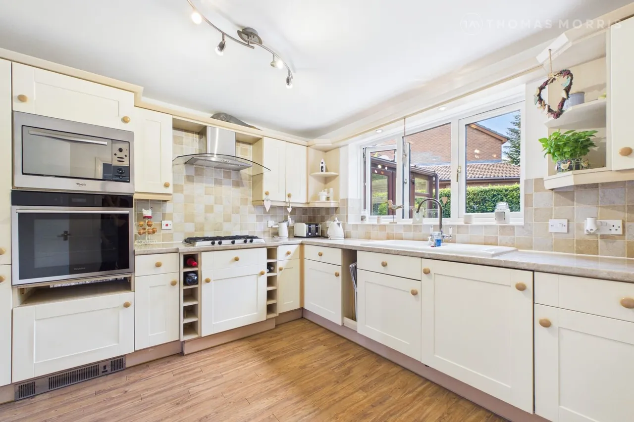 Sparrowhawk Way, Hartford, PE29, photo 4