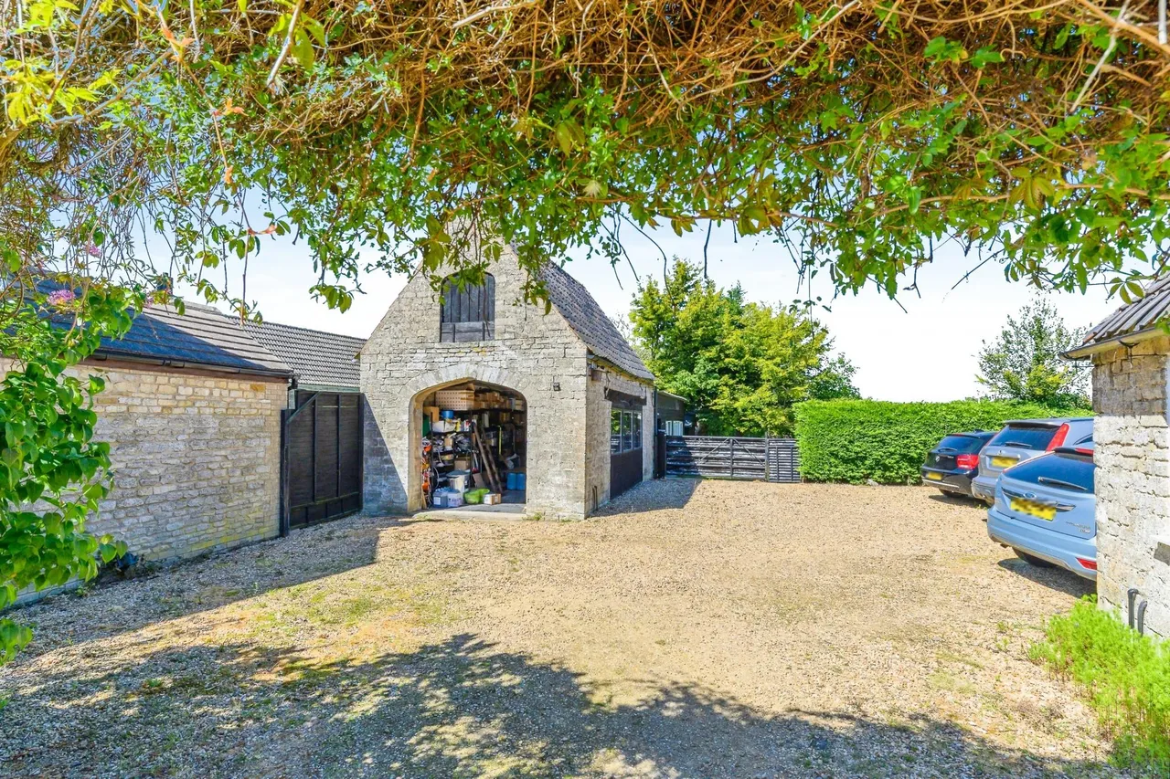 Main Street, Peterborough, PE8, photo 23