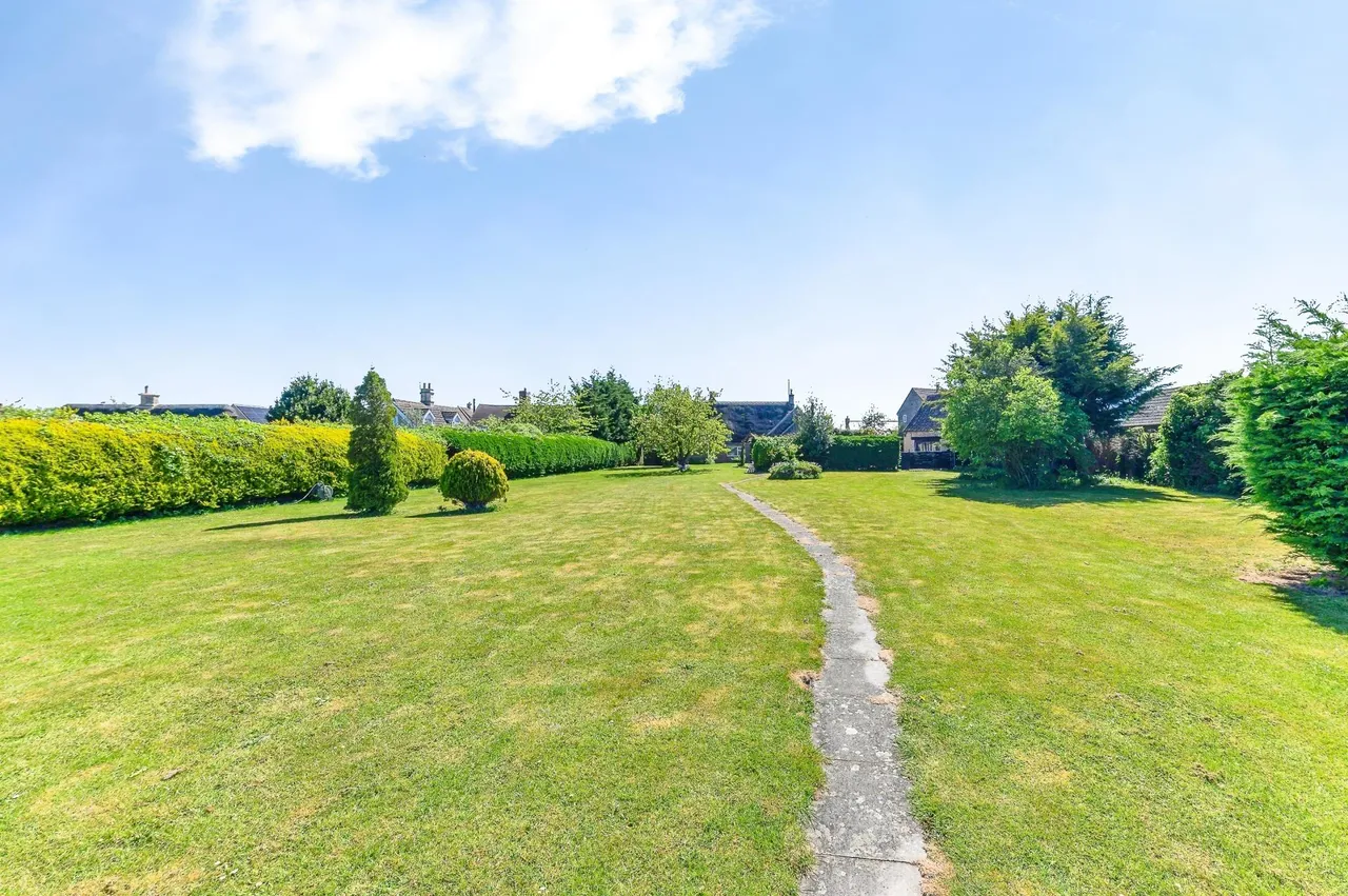 Main Street, Peterborough, PE8, photo 4