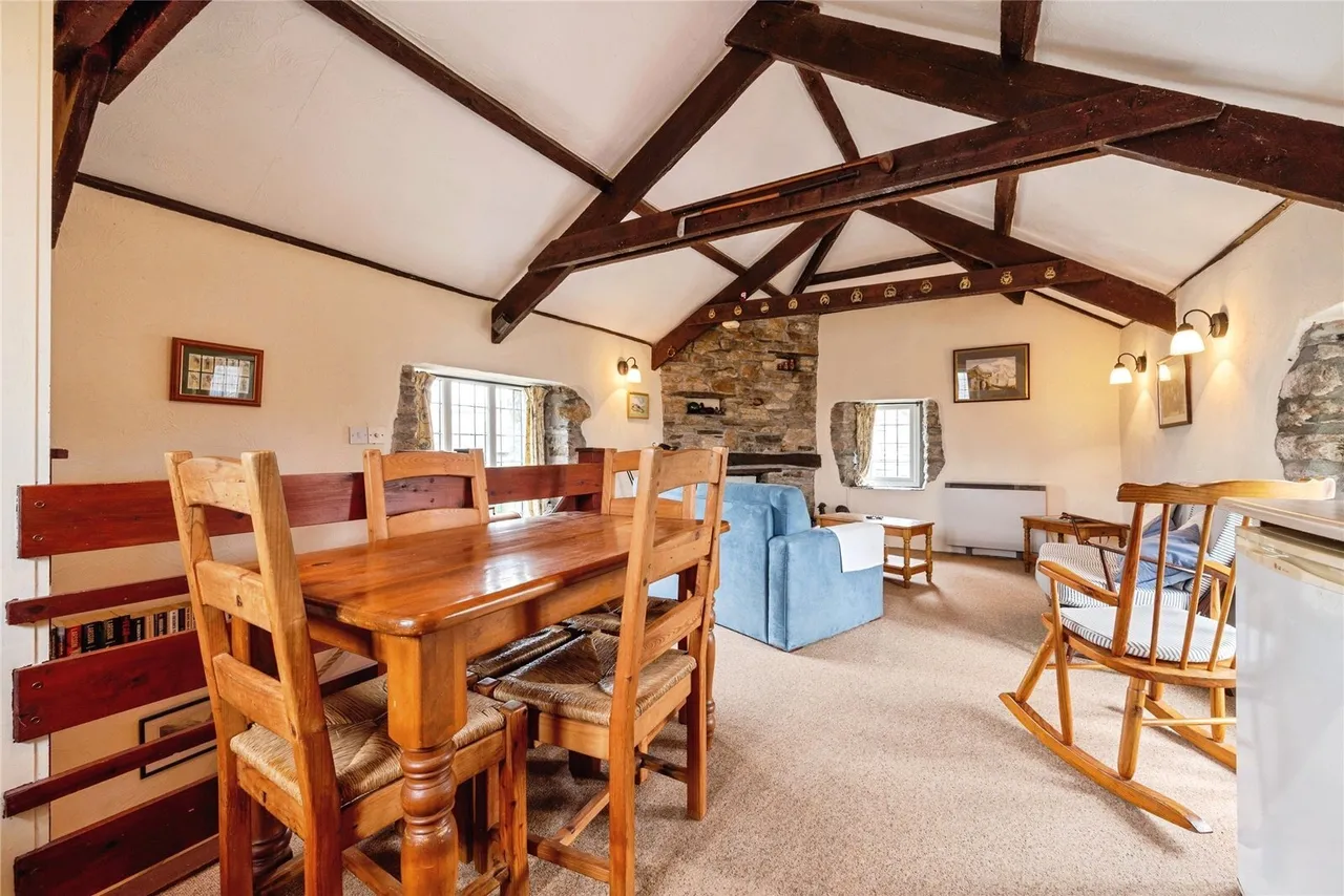 Advent, Camelford, PL32, photo 6