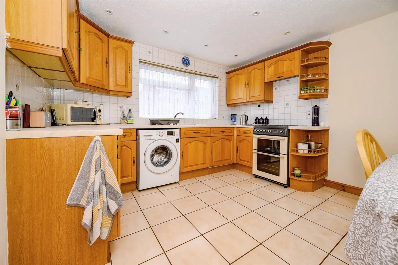 Wootton Drive, HEMEL HEMPSTEAD, photo 8