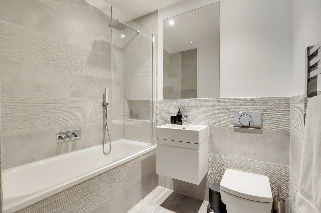 Flat 4, 397 Clapham Road, London, photo 10