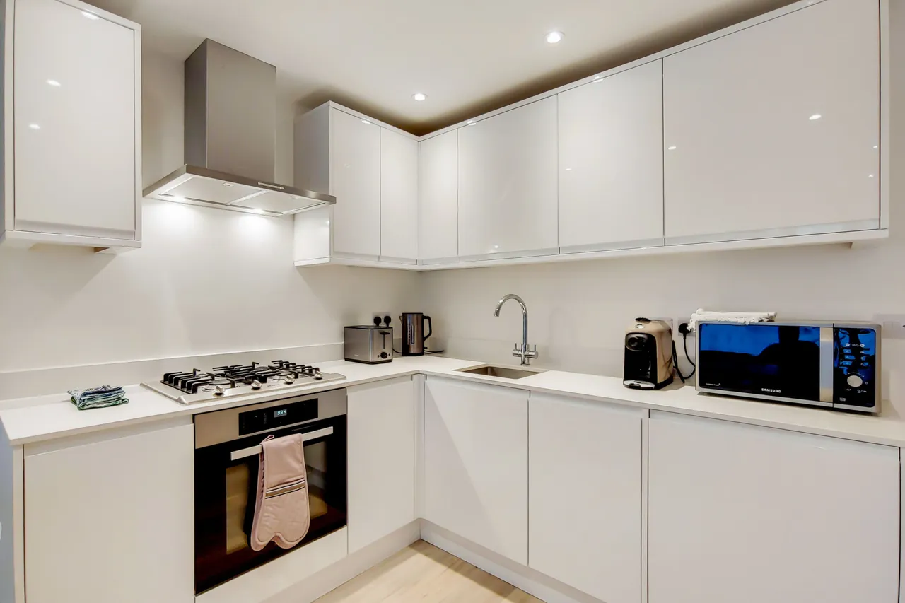 Flat 4, 397 Clapham Road, London, photo 4