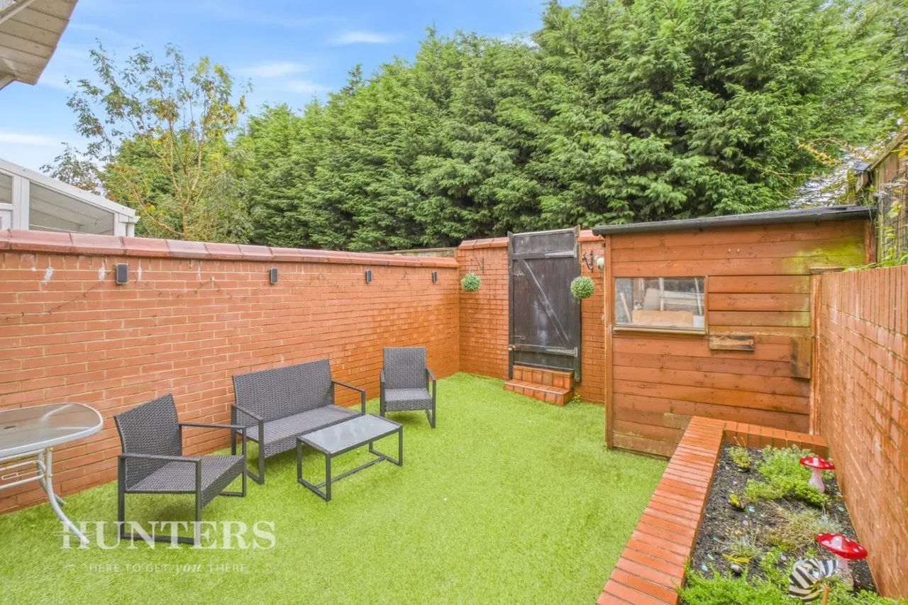 Hollins Road, Oldham, OL8, photo 13