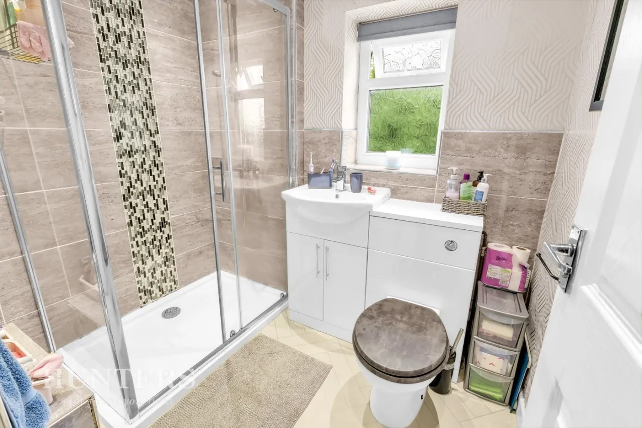 Hollins Road, Oldham, OL8, photo 12