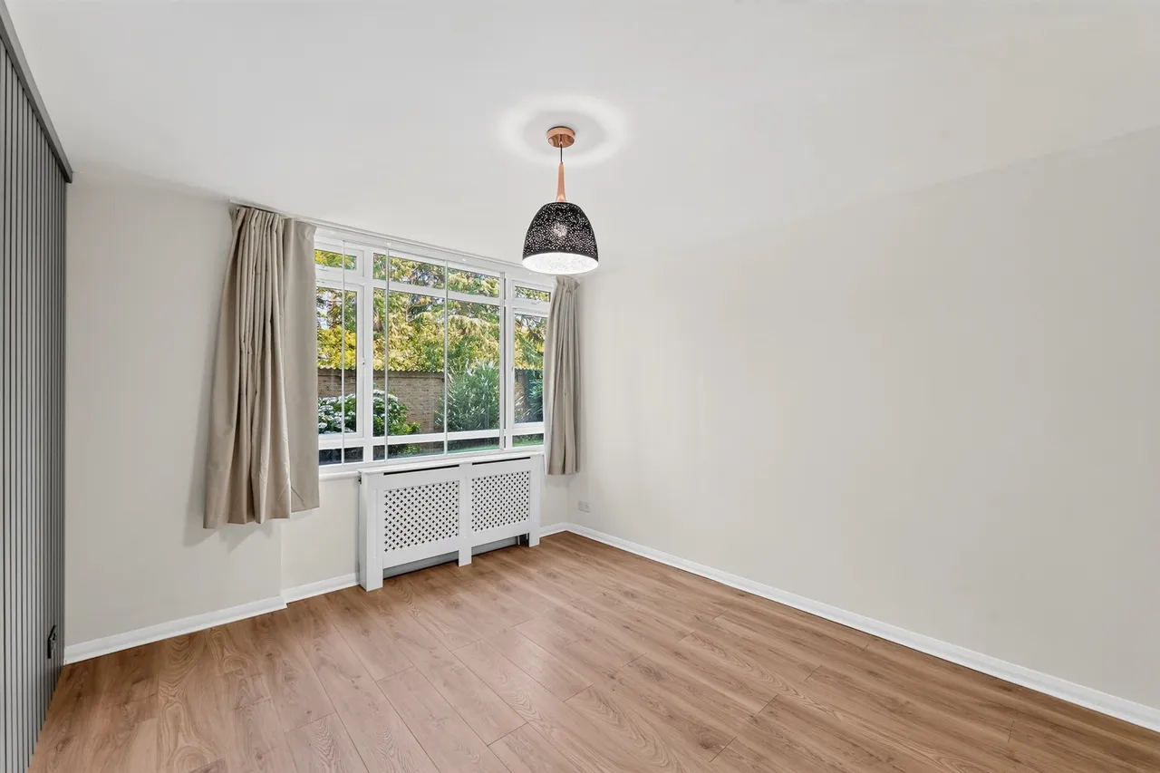 Princes Way, London, photo 12