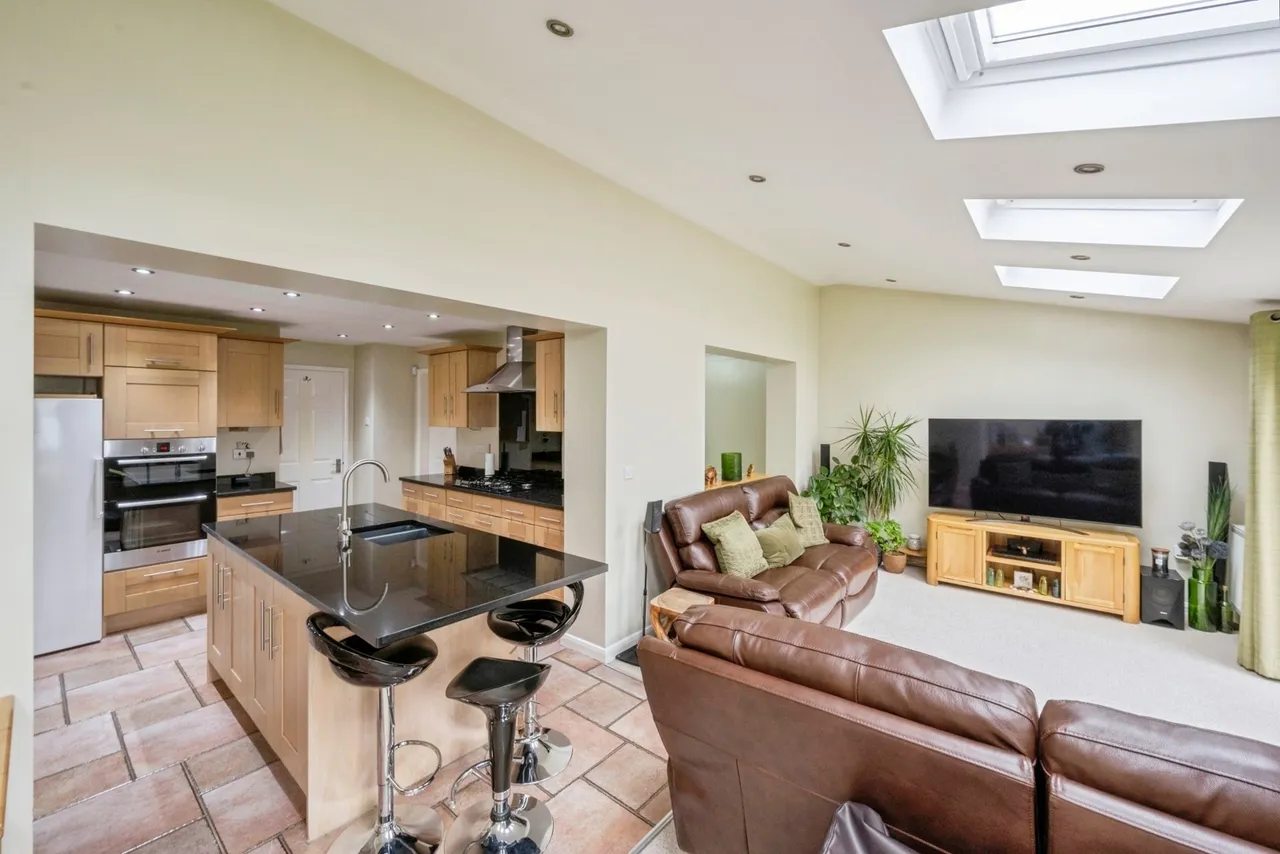 Ashwood Close, Branton, Doncaster, South Yorkshire, DN3, photo 2