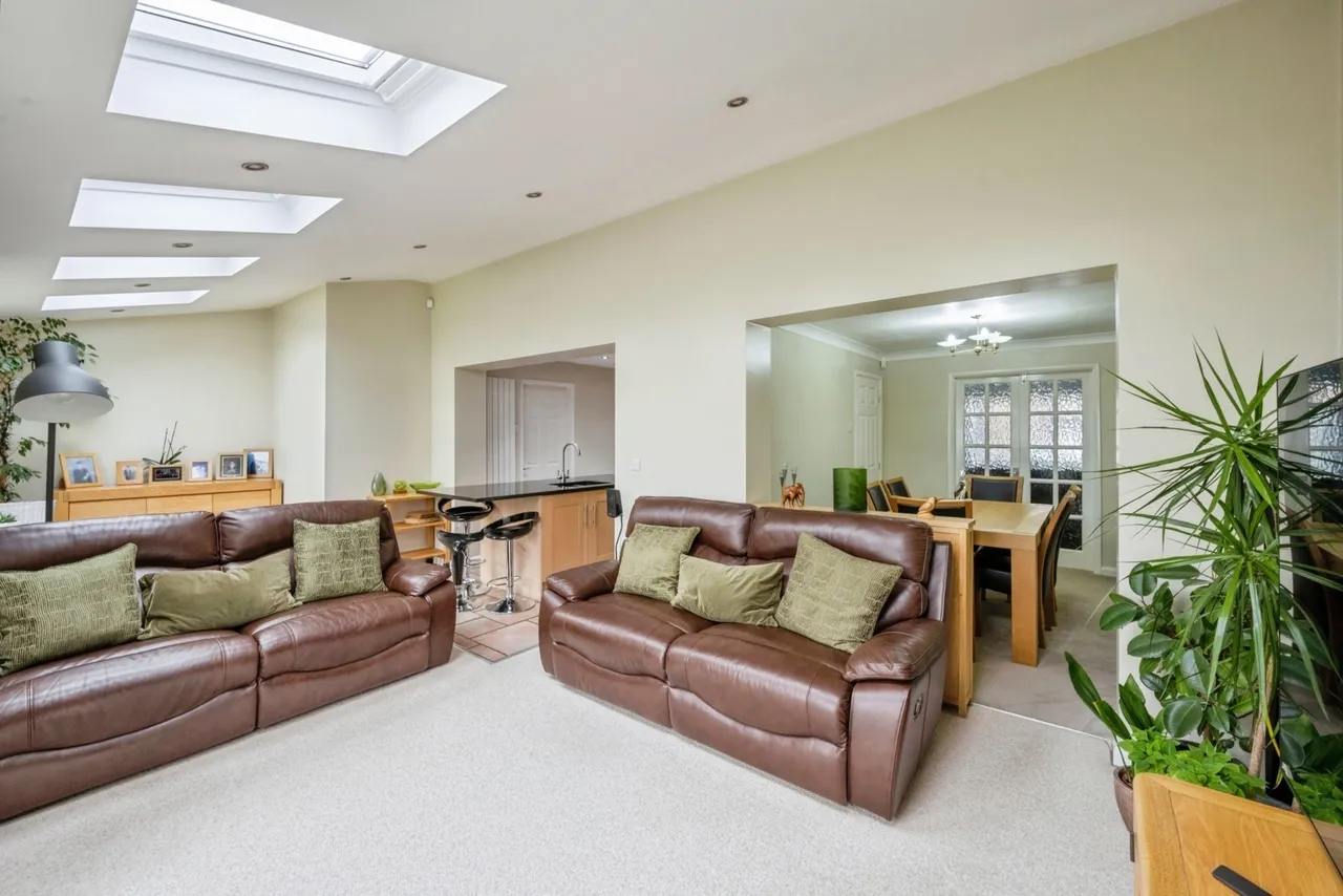 Ashwood Close, Branton, Doncaster, South Yorkshire, DN3, photo 4