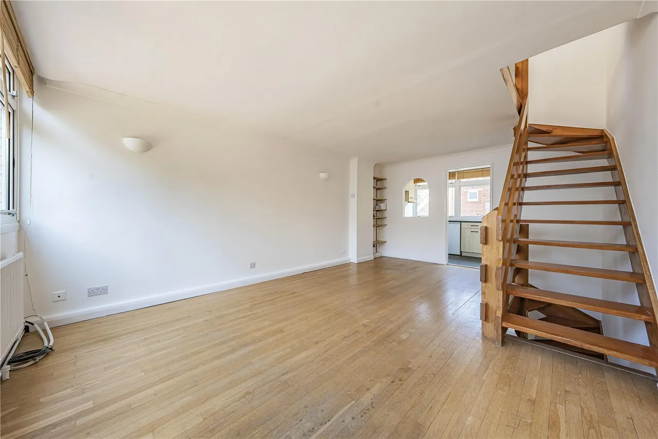 Paxton Close, Kew, TW9, photo 3