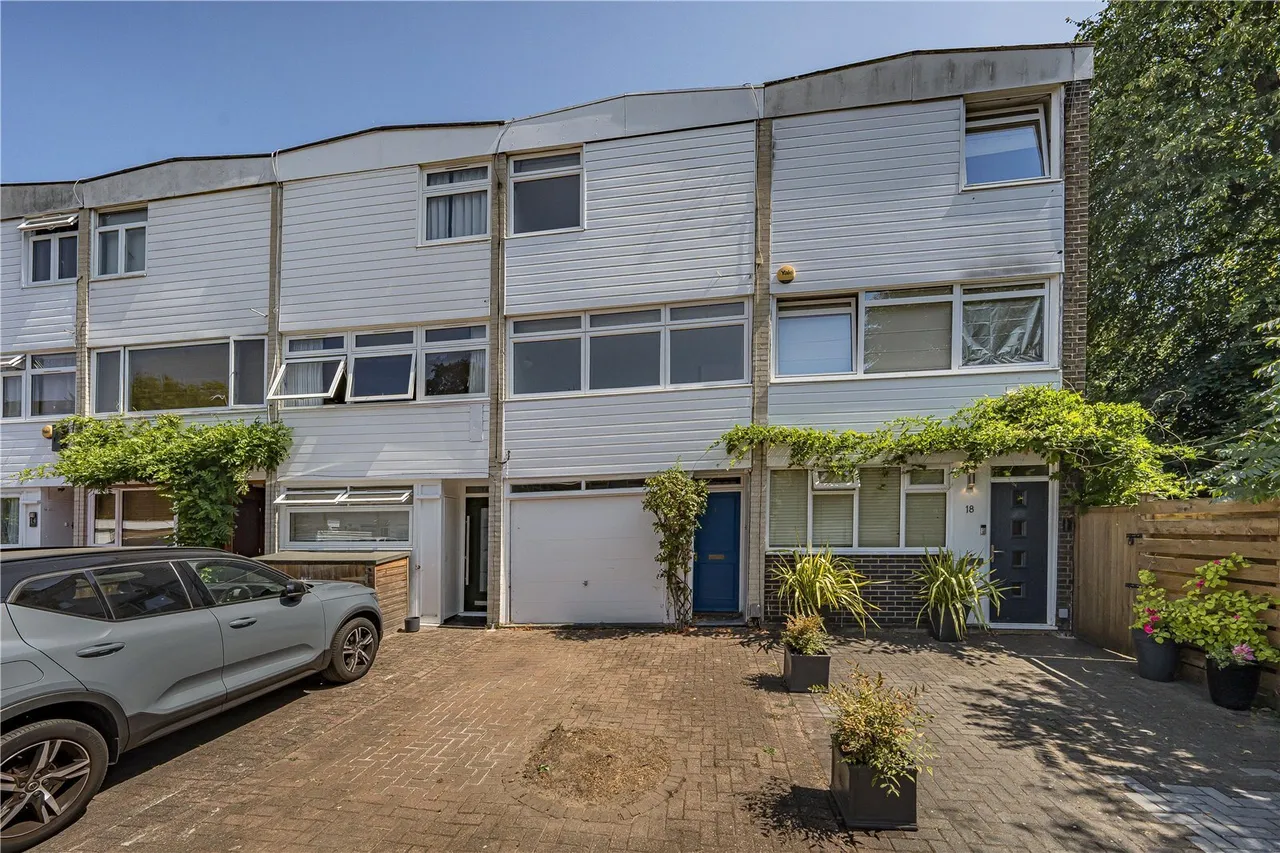 Paxton Close, Kew, TW9, photo 11