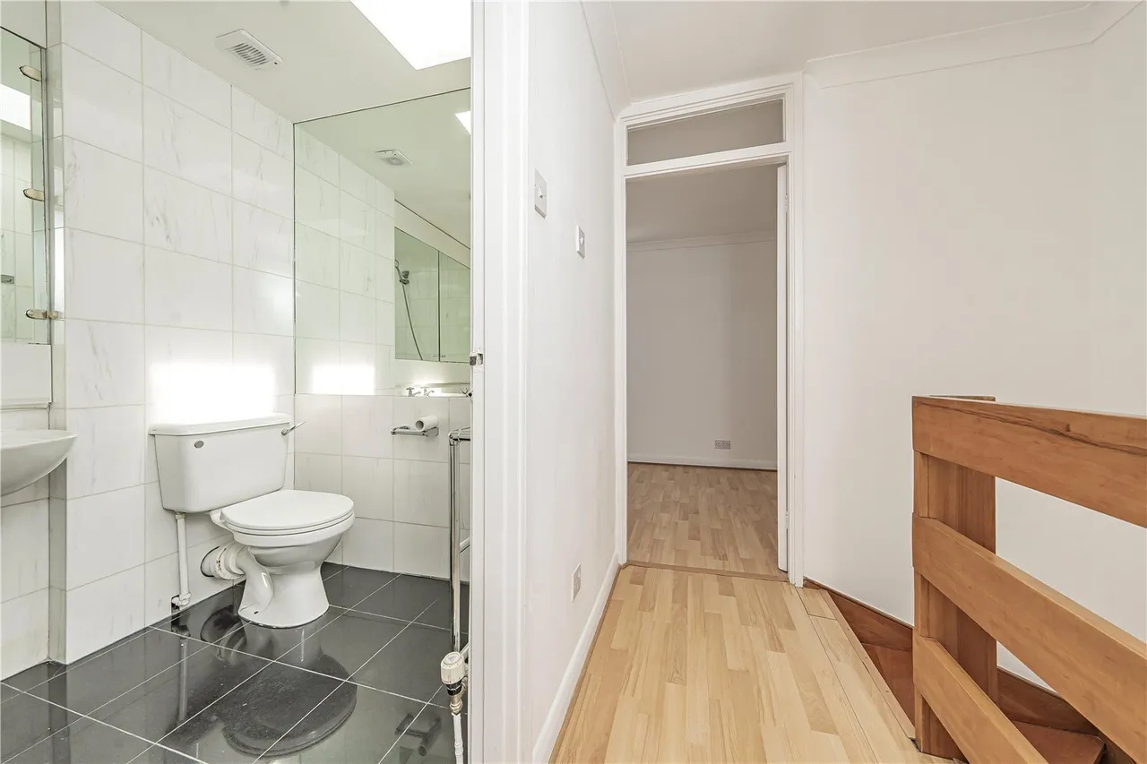 Paxton Close, Kew, TW9, photo 12