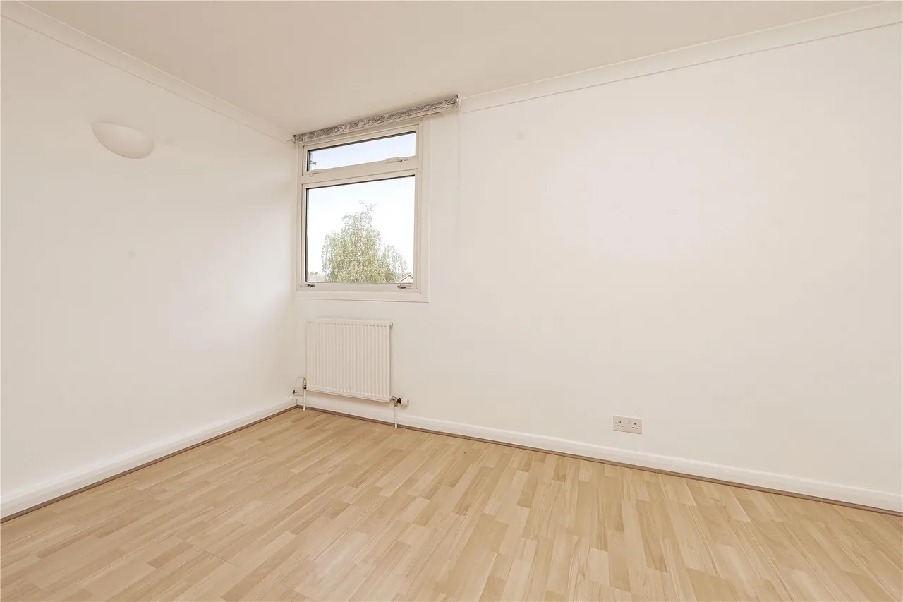 Paxton Close, Kew, TW9, photo 18