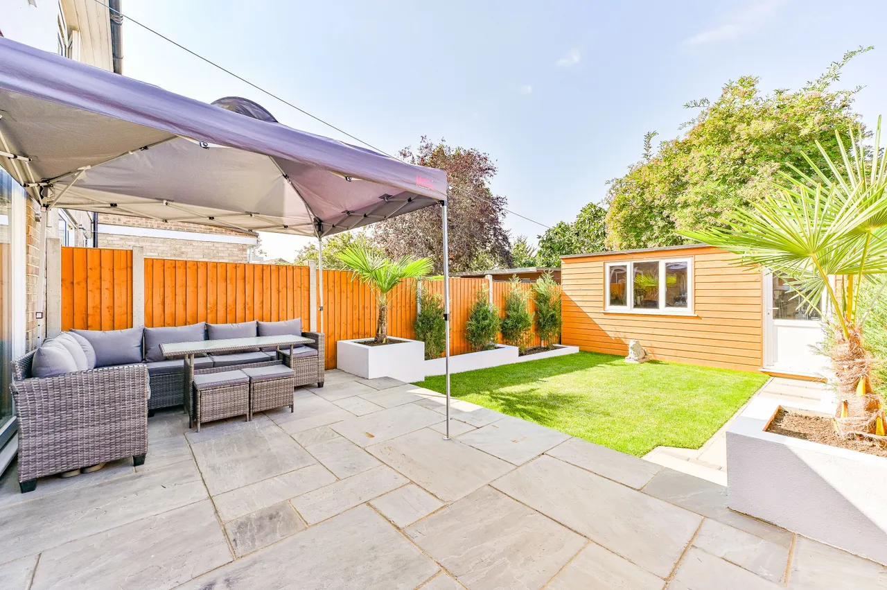 12 Dinsdale Gardens, London, photo 11