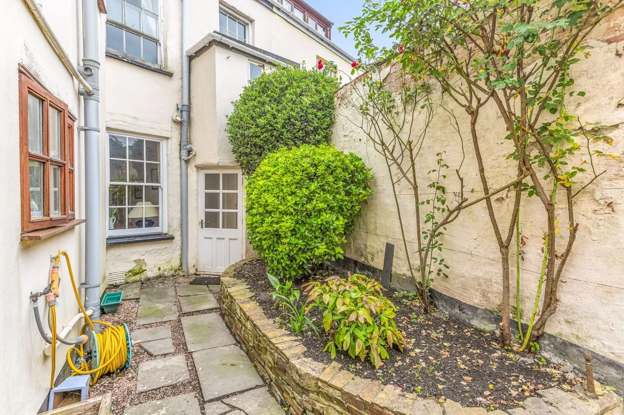 Barbican Terrace, Barnstaple, EX32, photo 15