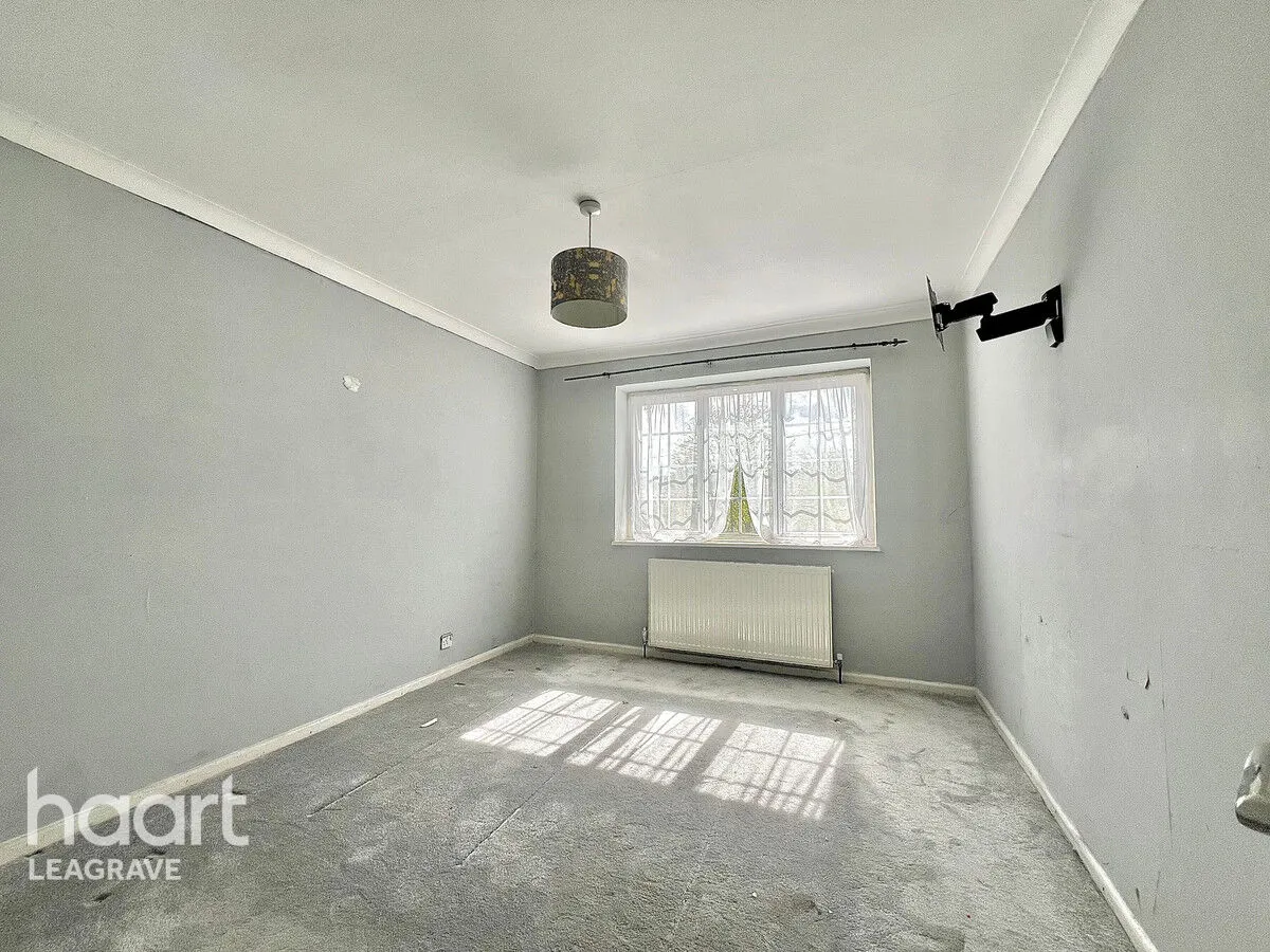 Leagrave High Street, Luton, LU4, photo 16