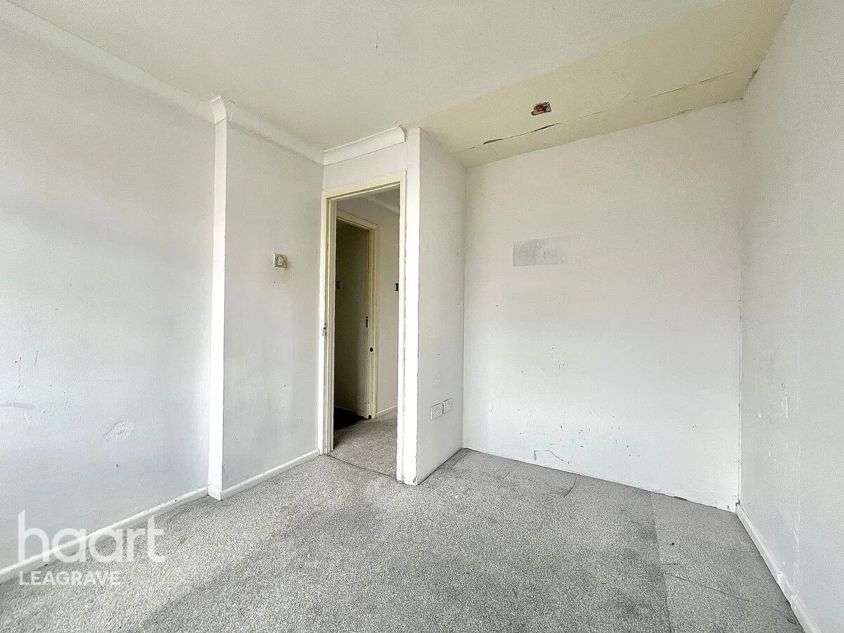 Leagrave High Street, Luton, LU4, photo 15