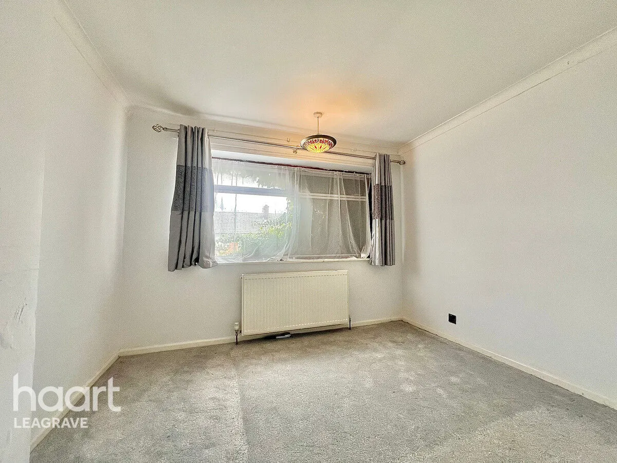 Leagrave High Street, Luton, LU4, photo 13