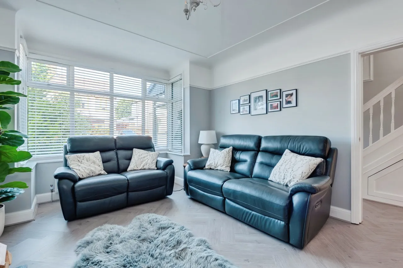 Cheyne Gardens, Liverpool, L19, photo 4