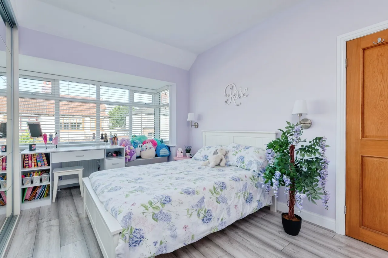Cheyne Gardens, Liverpool, L19, photo 12