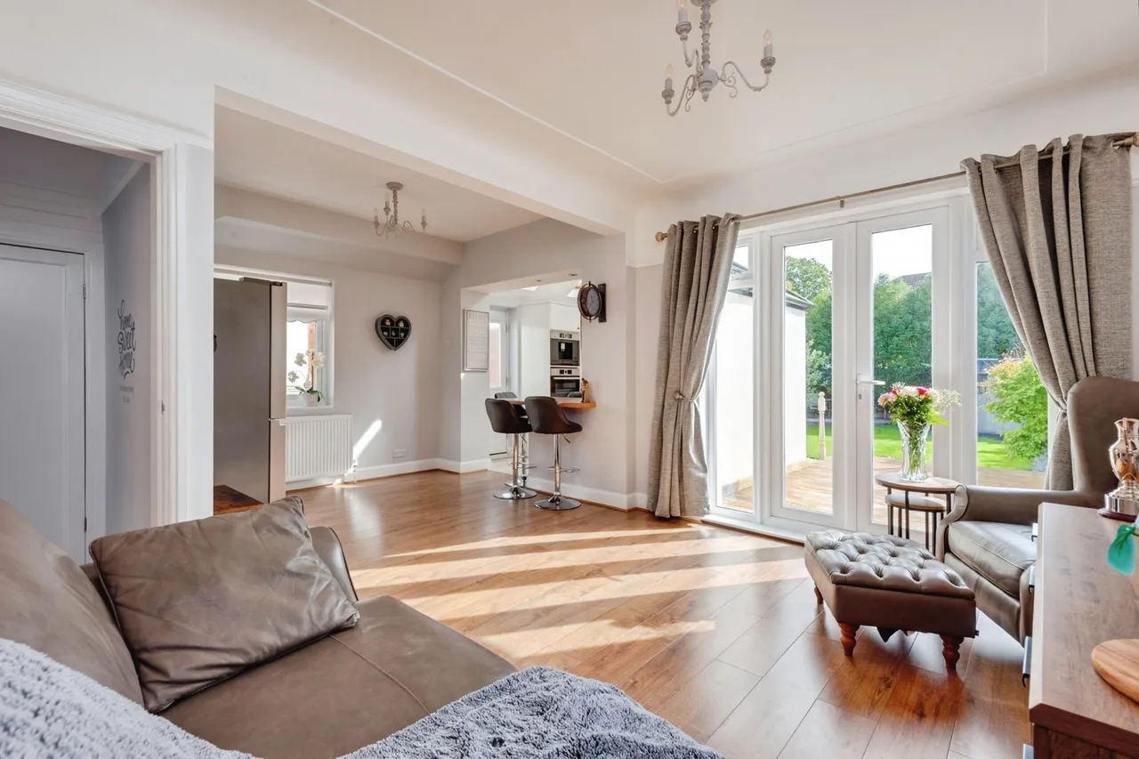Cheyne Gardens, Liverpool, L19, photo 6