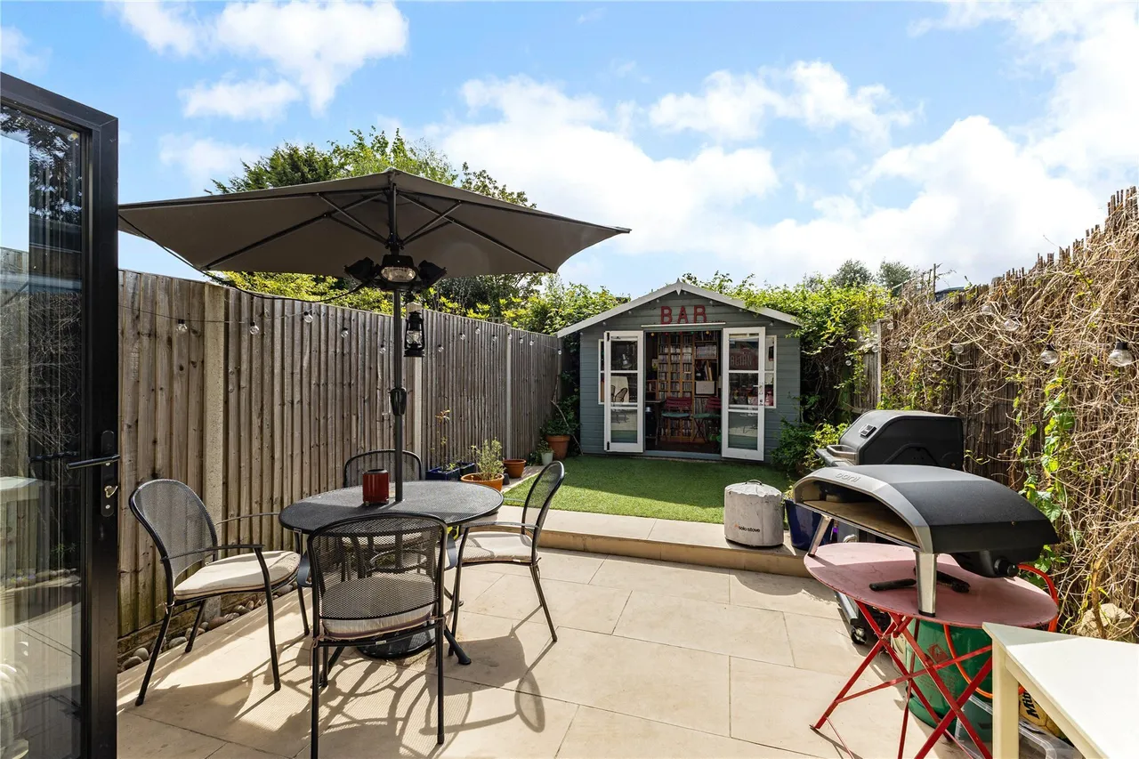 Chertsey Road, Twickenham, TW1, photo 3