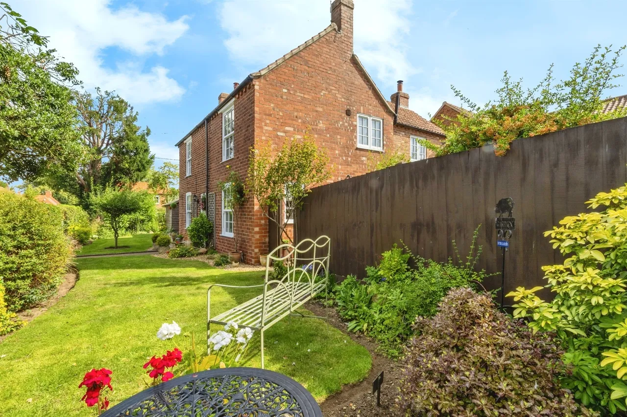 Newark Road, Bassingham, LN5, photo 18