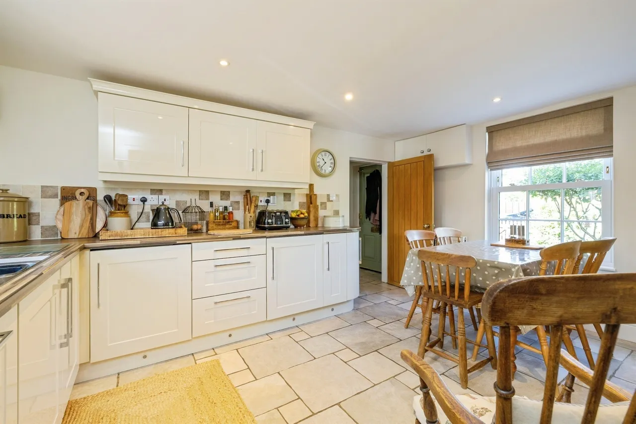 Newark Road, Bassingham, LN5, photo 5