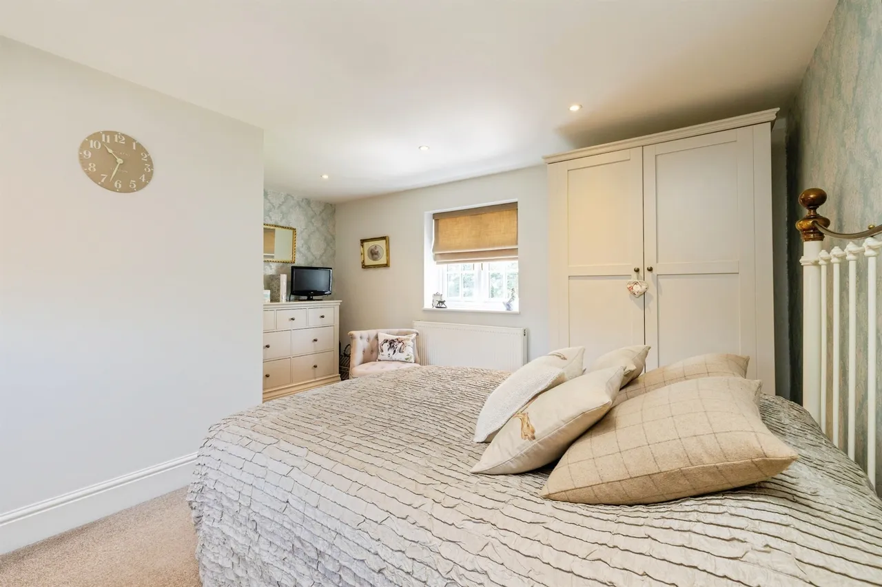 Newark Road, Bassingham, LN5, photo 12