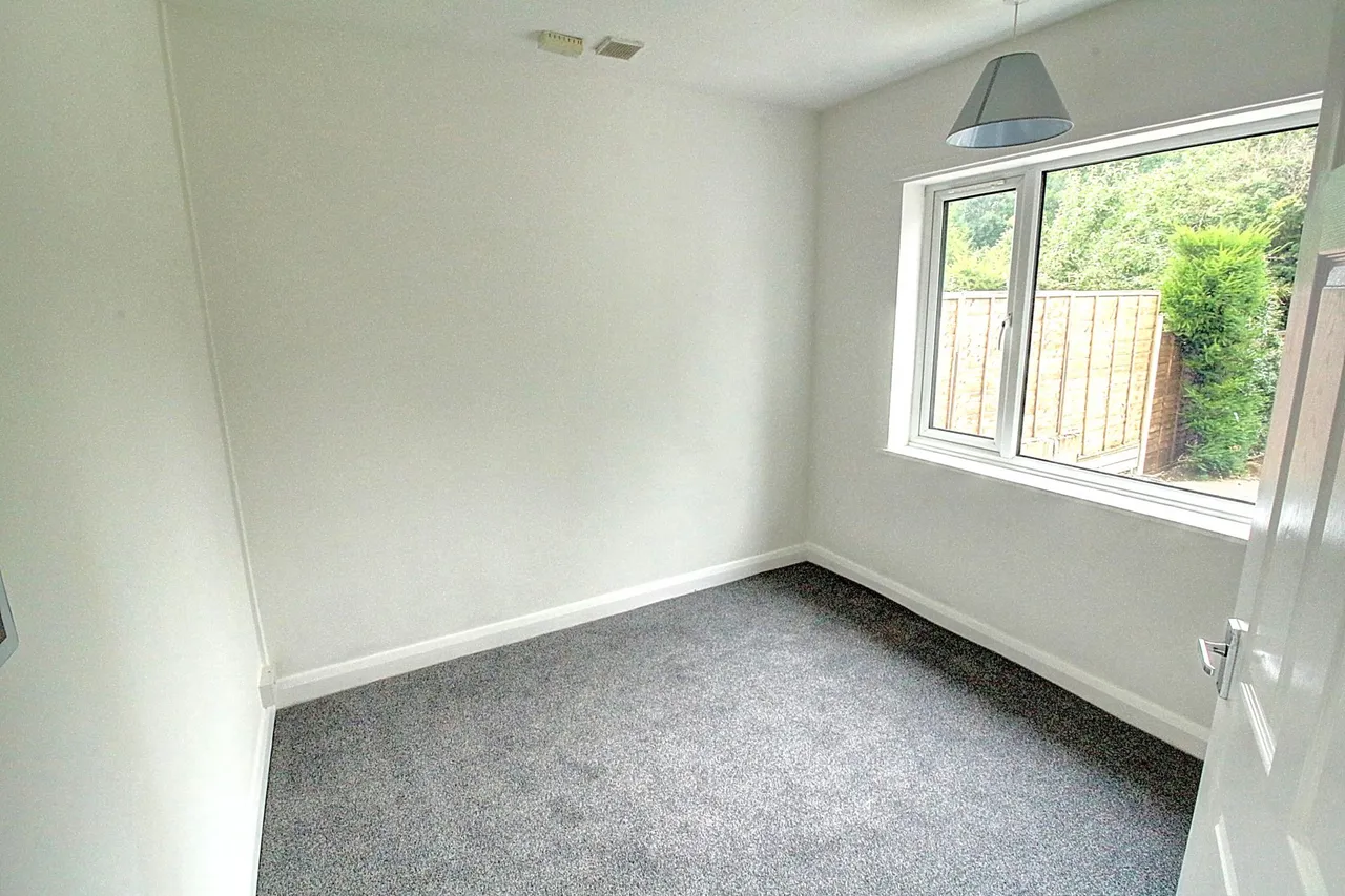 Brookside, Burbage, LE10, photo 9