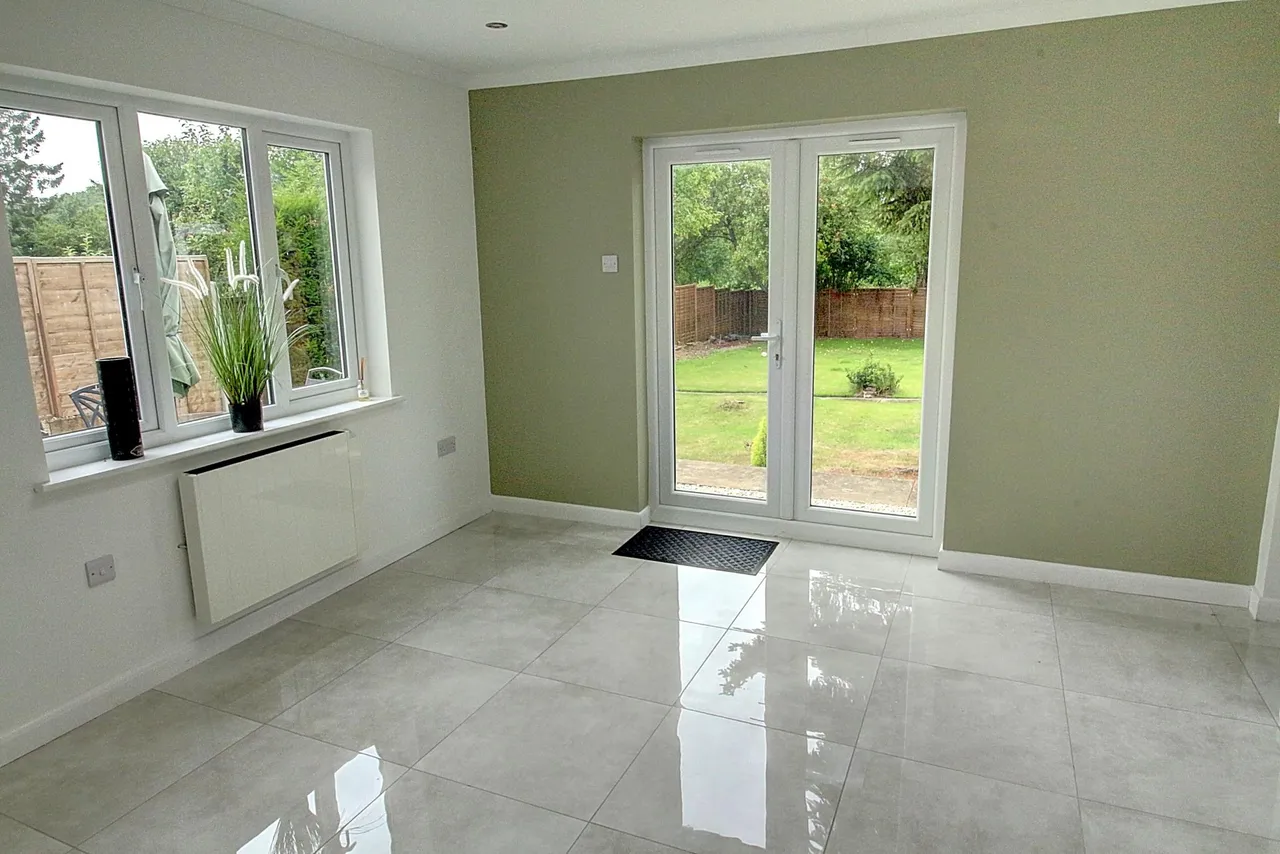 Brookside, Burbage, LE10, photo 4