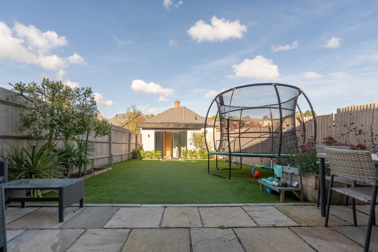 Northdown Way, Alton, GU34, photo 4