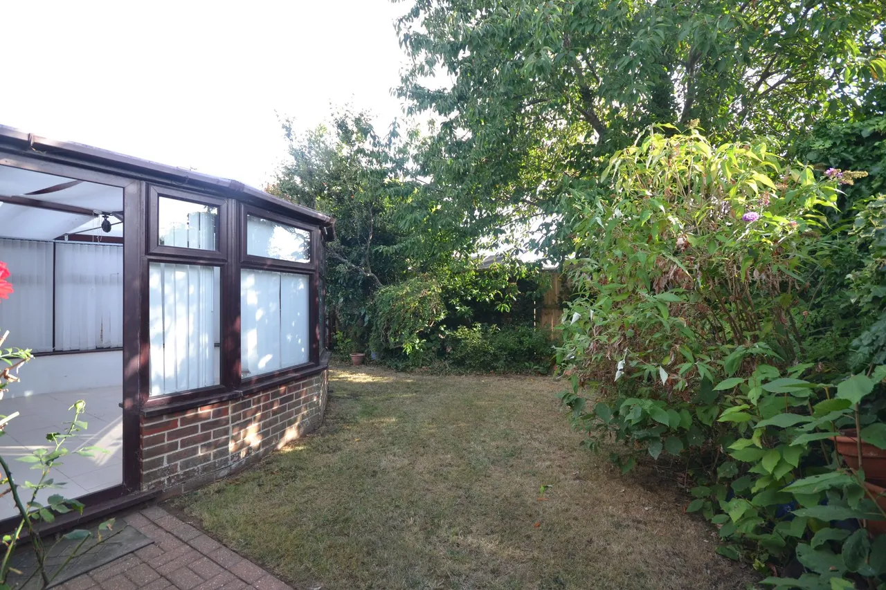 Chayle Gardens, Selsey, PO20, photo 15