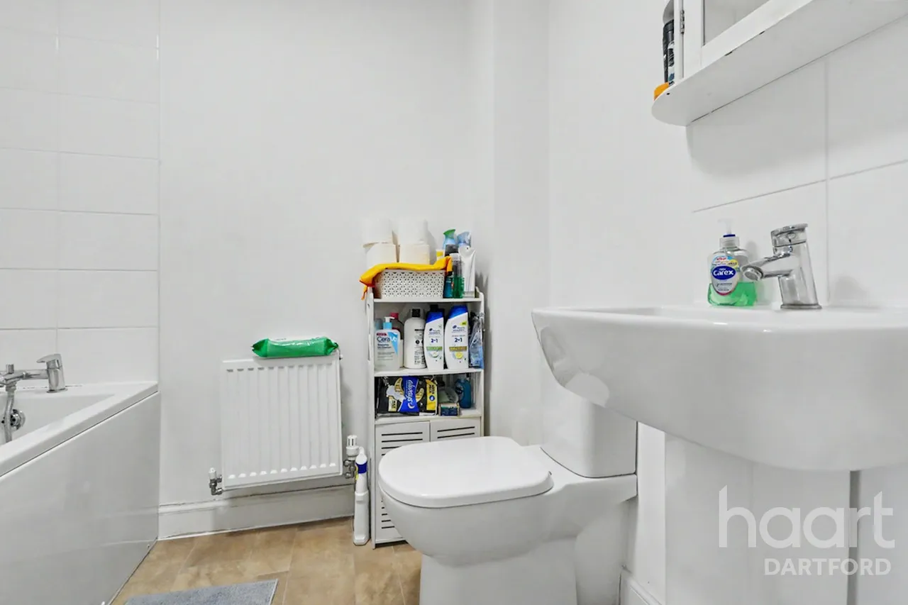 Burroughs Drive, Dartford, DA1, photo 12