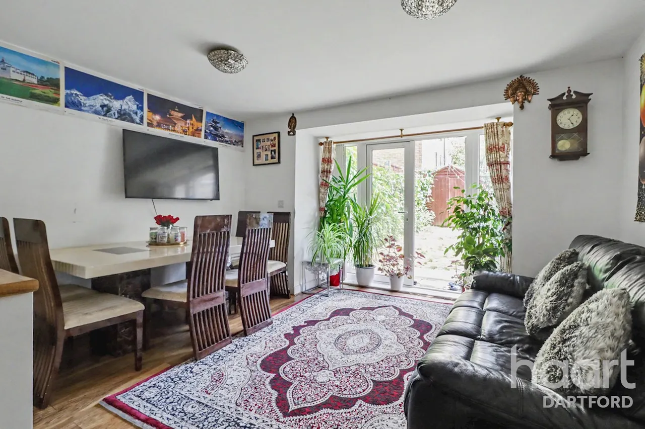 Burroughs Drive, Dartford, DA1, photo 2