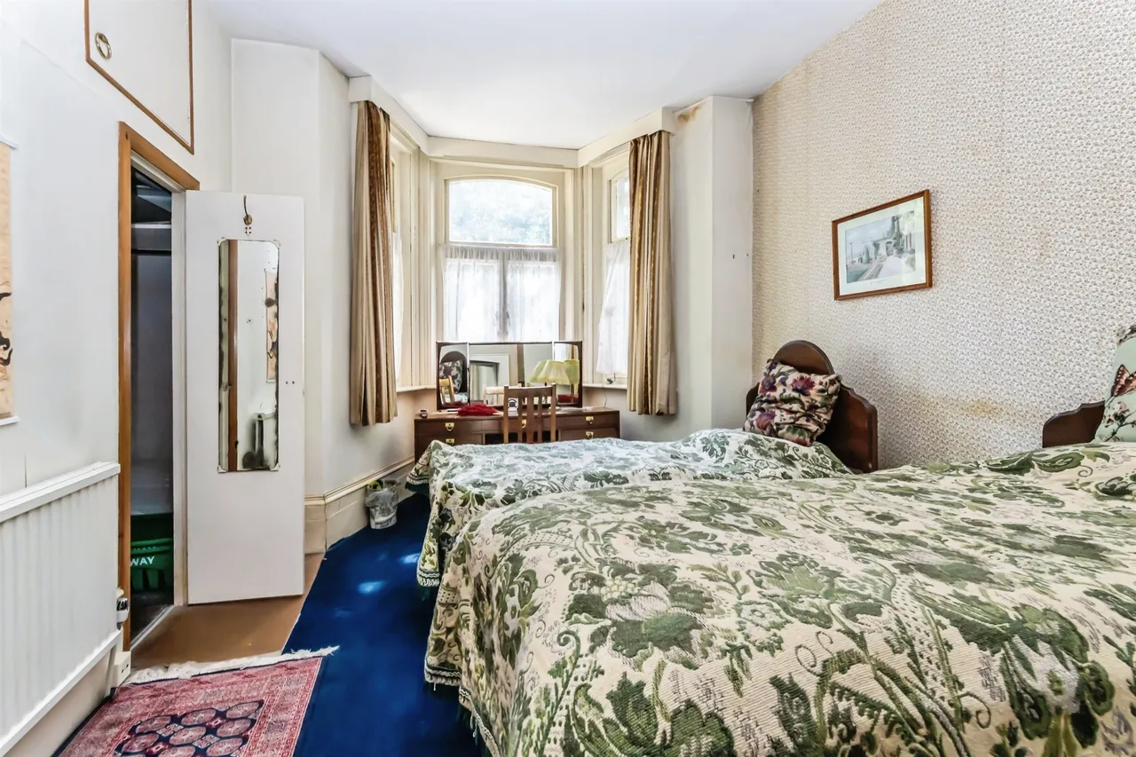 Hoads Wood Road, Hastings, photo 7