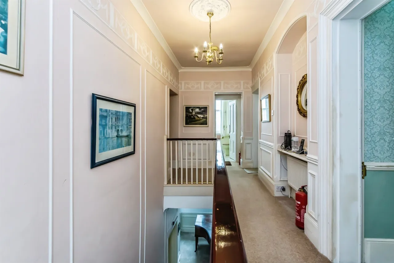 Hoads Wood Road, Hastings, photo 12