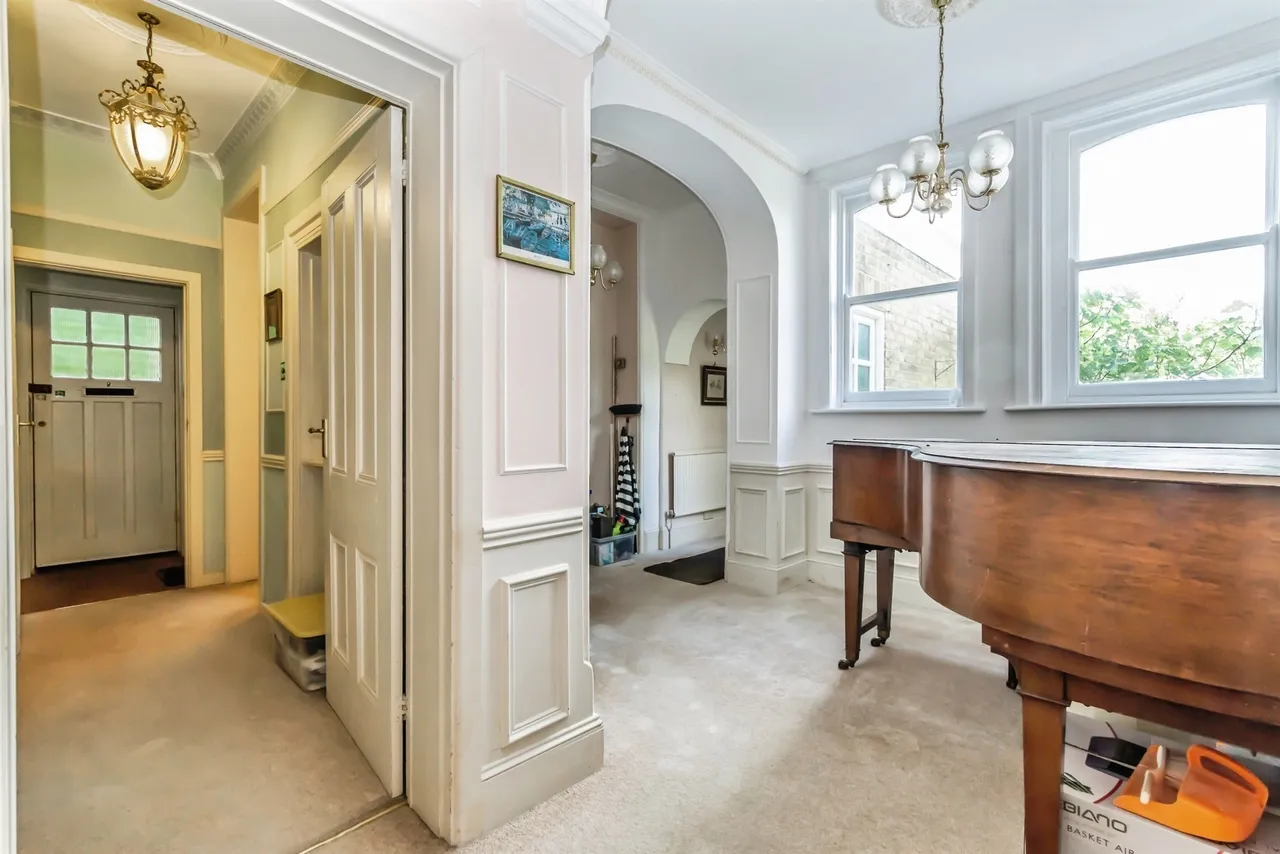 Hoads Wood Road, Hastings, photo 4
