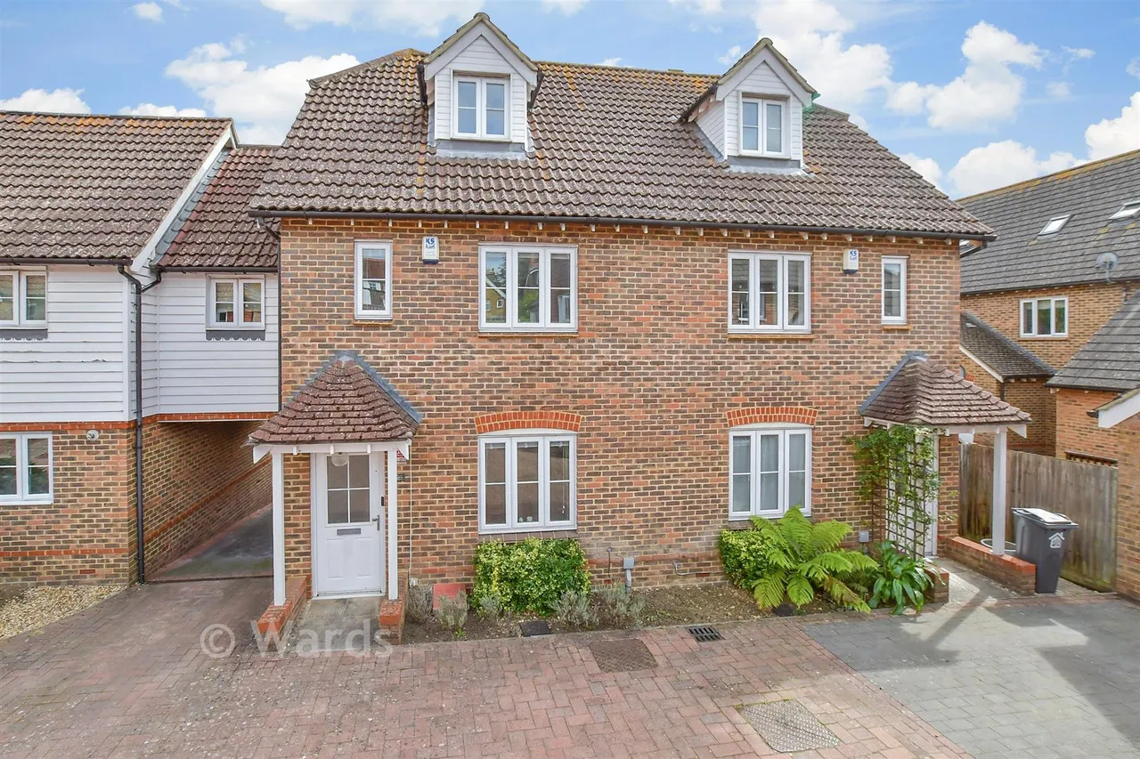 3 bed house for sale, Mill Stream Place, Tonbridge, TN9