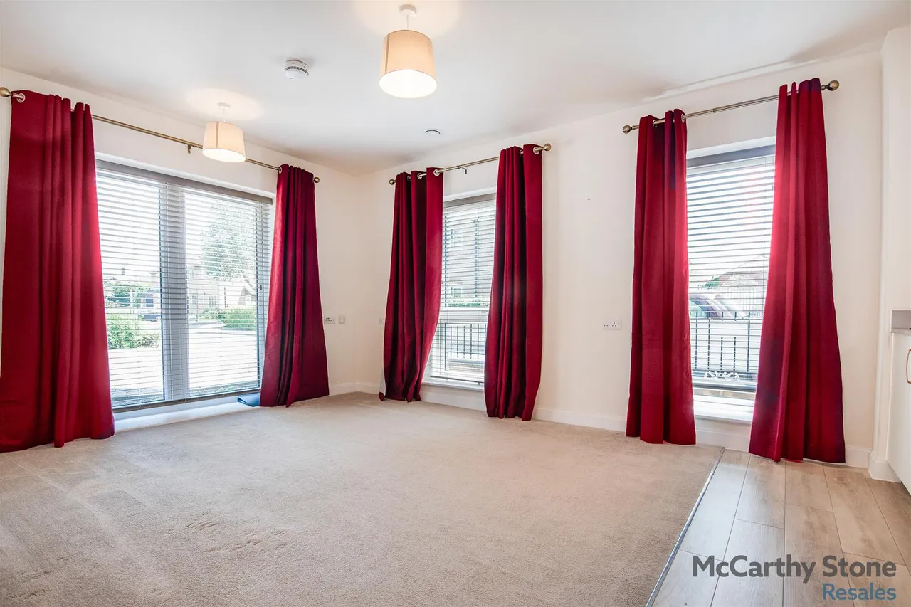 Icknield Way, Baldock, SG7, photo 2